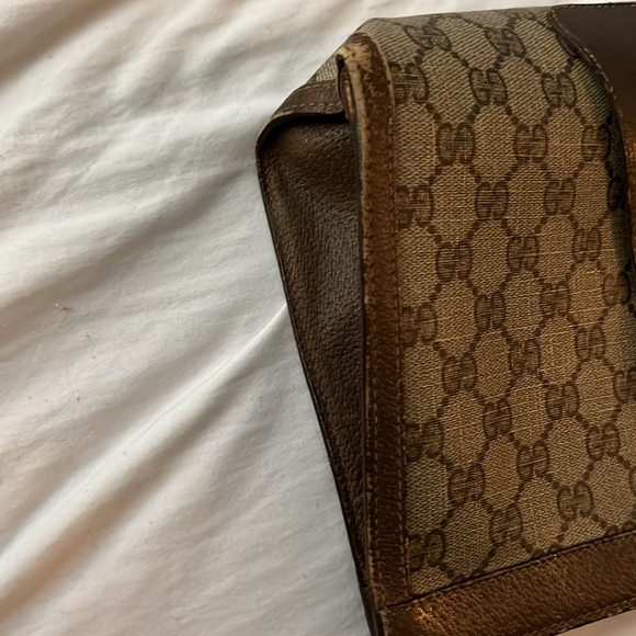 Gucci Mono Pouch - Picture 3 of 7